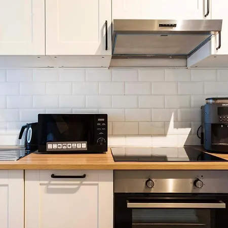 Apartment Dl 6 Stations To Alex Berlin
