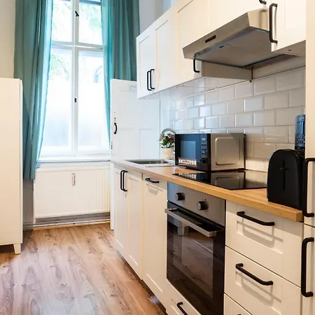 Dl 6 Stations To Alex Appartement *